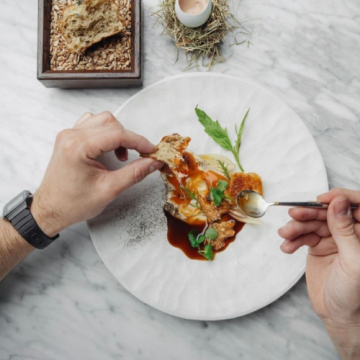 End your work week in style with The Humble Chicken dish by @rafacagali