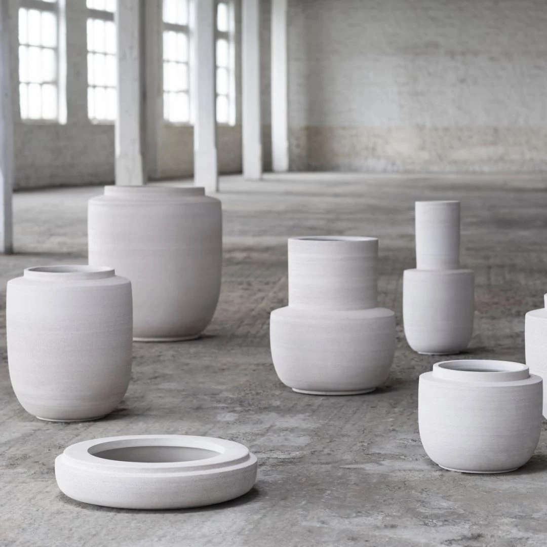 SERAX Volumes - Plant pot beige M #2