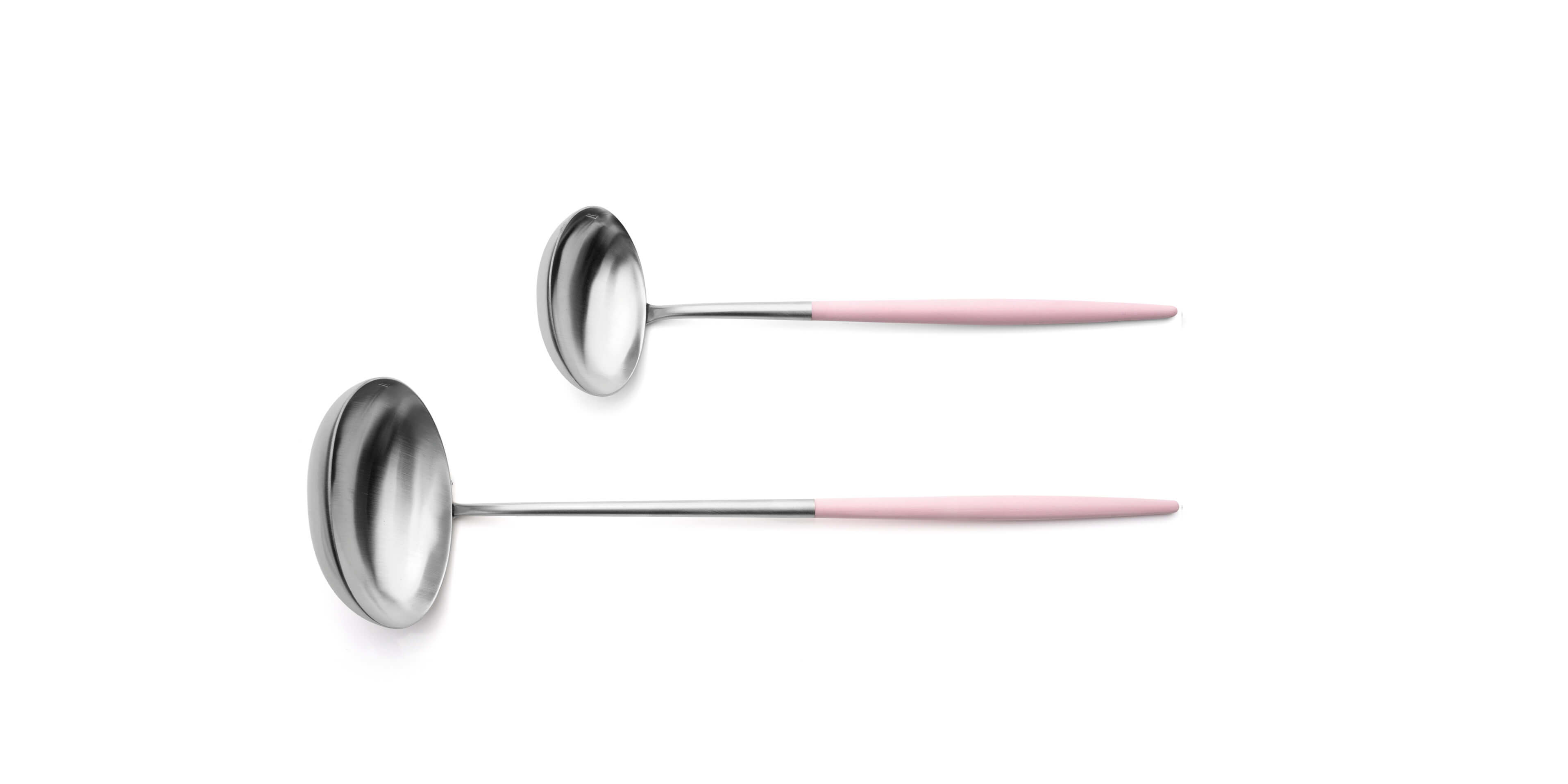 Cutipol Goa Pink with soup ladle and sauce ladle