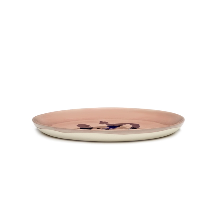 SERAX Feast - Pink plate with blue pepper M #2