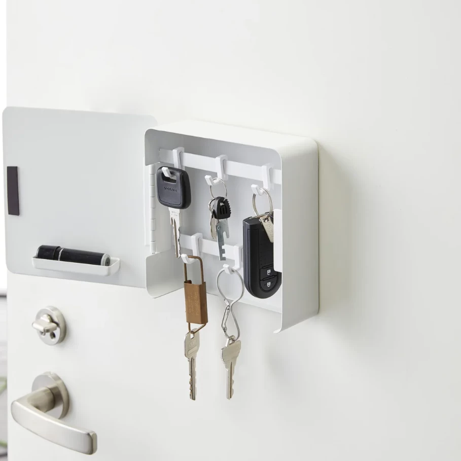 YAMAZAKI Rin - Magnetic key box #4