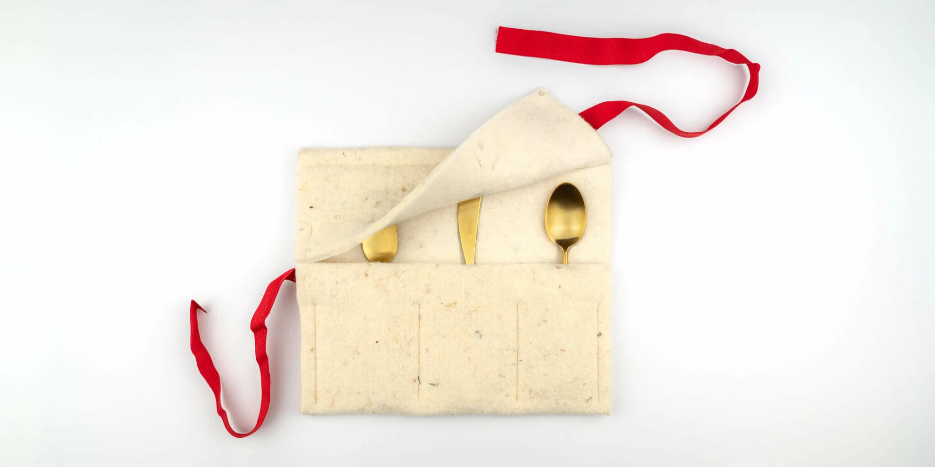 Alice cutlery for children by Cutipol with open wool case.
