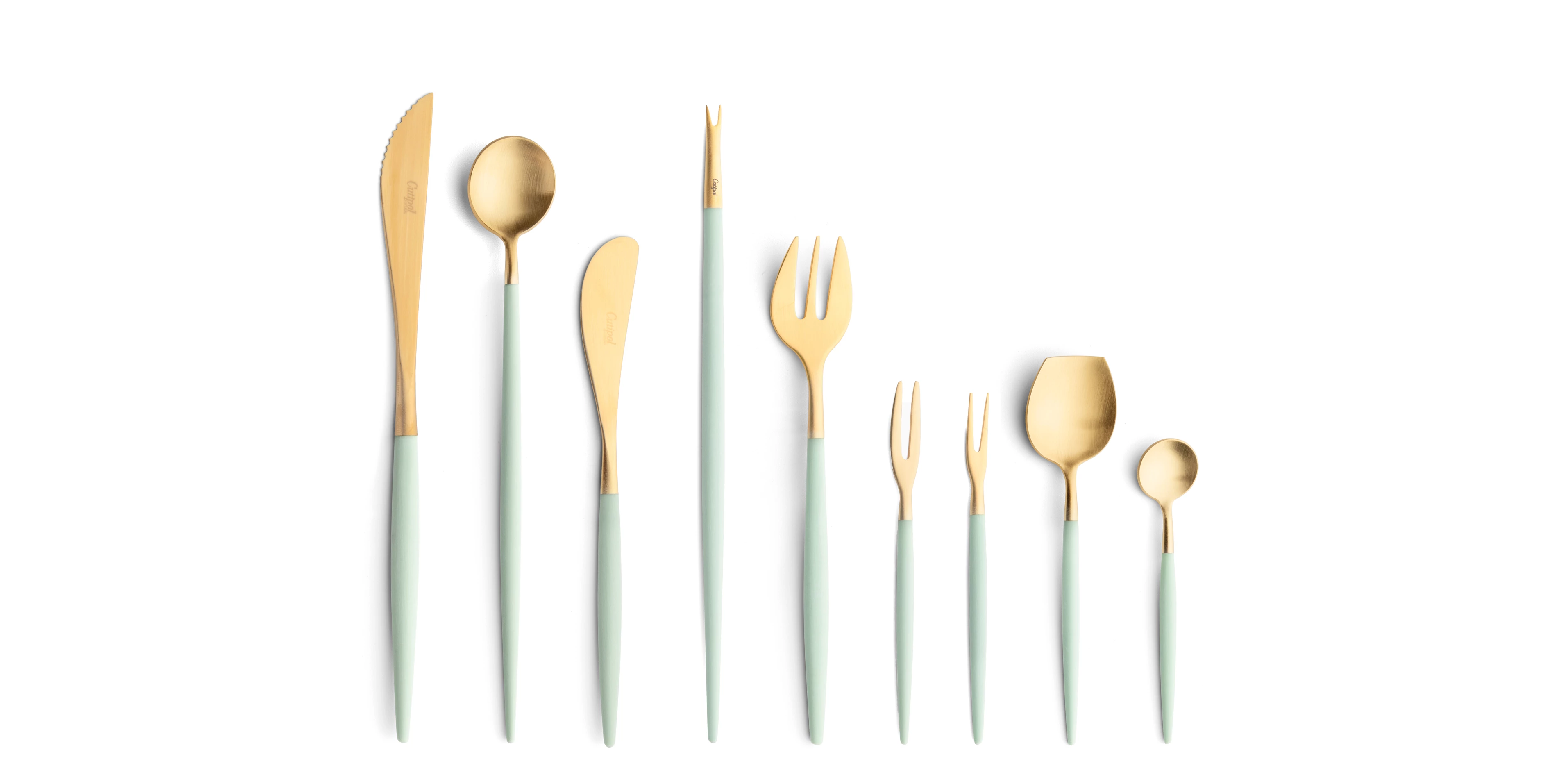 Talheres Cutipol Goa Celadon dourado com faca de bife, colher de refresco, faca de manteiga, garfo de marisco, garfo de ostra, garfo de aperitivo, colher de açúcar e colher de café.