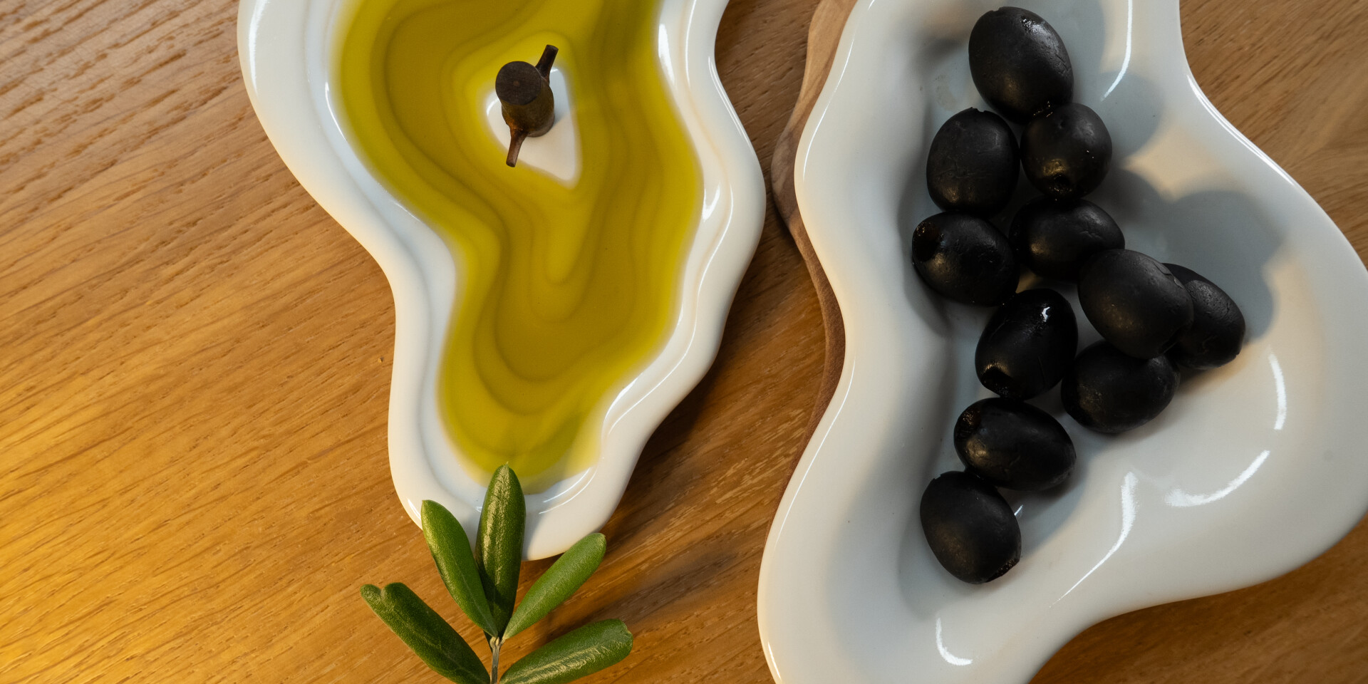 LABORATÓRIO D'ESTÓRIAS Monte das Oliveiras  - Olive oil dipping plate, bowl and serving tray #4